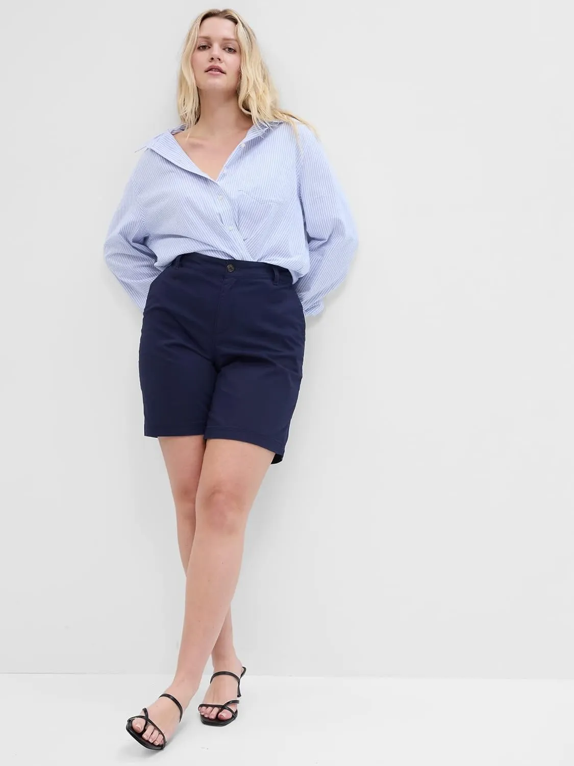 GAP Women's Bermuda Short