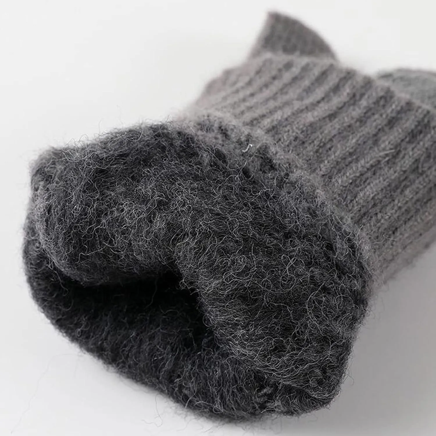Winter Ski Gloves For Cold Weather Thermal Knit Cuff Cable Women Warm Elastic Touchscreen Gloves For Driving